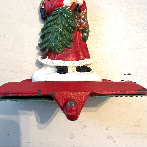 Vintage Midwest-Cannon Falls Santa with Tree Christmas Cast Iron Stocking Hanger - Picture 5 of 6